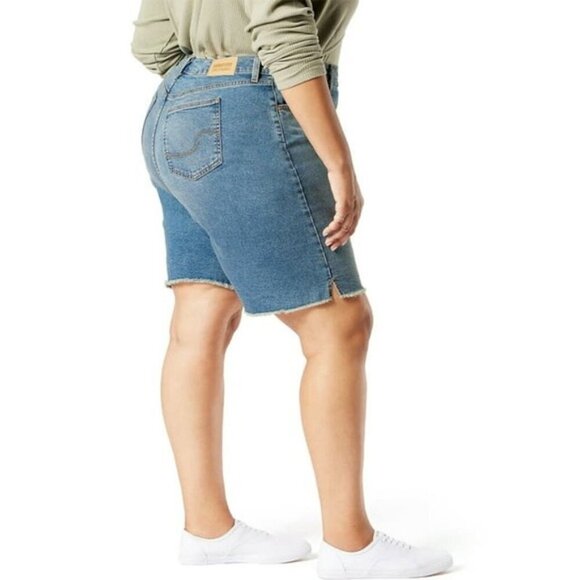 NWT Signature by Levi Strauss & Co Heritage High-Rise Bermuda Denim Short Sz 24 - Picture 2 of 9